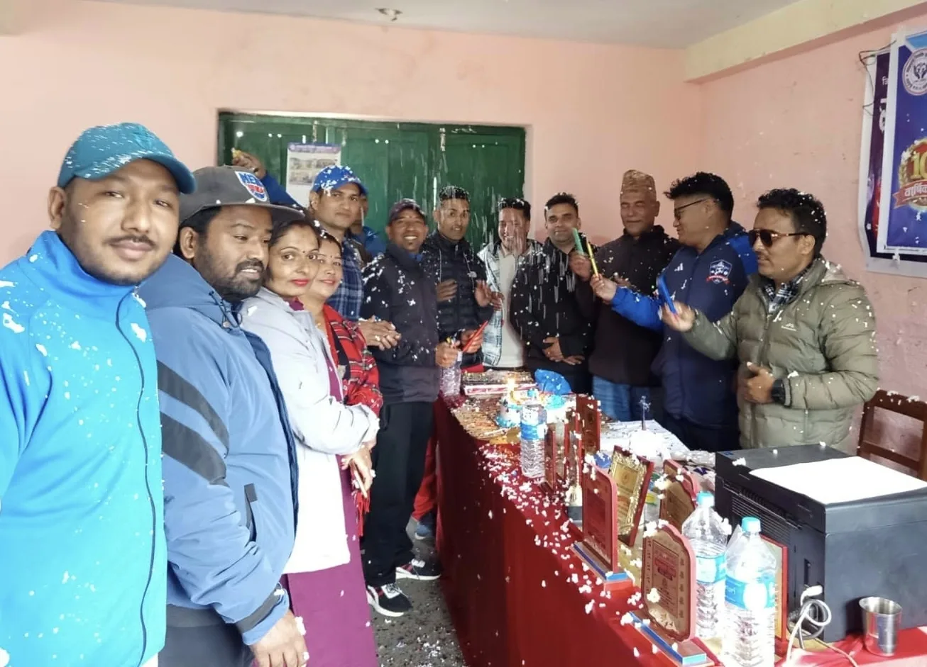 एक दशकको यात्रा पूरा गर्दै माछापुच्छ्रे त्रिशक्ति युनाइटेड क्लब, सामाजिक सेवा र खेलकुद प्रवर्द्धनमा नयाँ प्रतिबद्धता